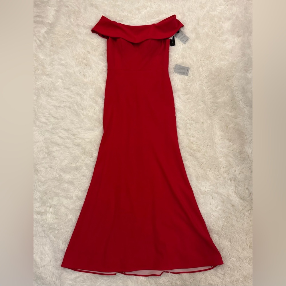 Betsy & Adam Strapless Red Dress